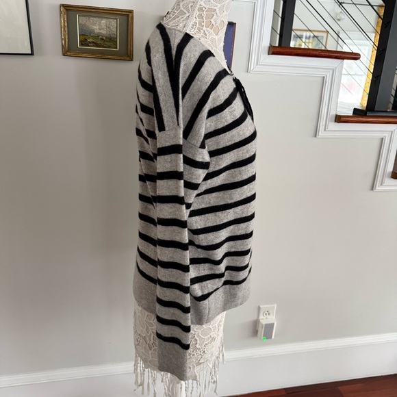 AQUA Cashmere Gray & Black Striped Cashmere Sweater Small - Picture 3 of 5